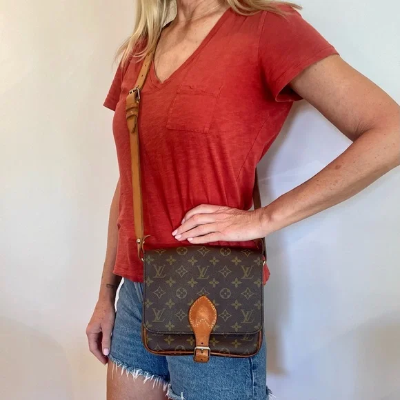 Louis Vuitton Authentic Cartouchiere PM Monogram Crossbody - Picture 9 of 15